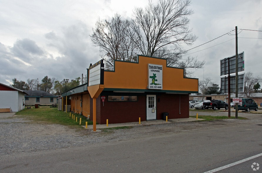35 W 10th St, Donaldsonville, LA for sale - Primary Photo - Image 1 of 2