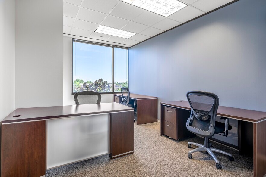 14090 Southwest Fwy, Sugar Land, TX à louer - Photo du bâtiment - Image 2 de 25