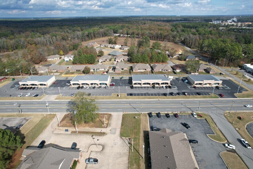 7400-7403 Dollarway Rd, White Hall, AR à louer - Photo du bâtiment - Image 3 de 5