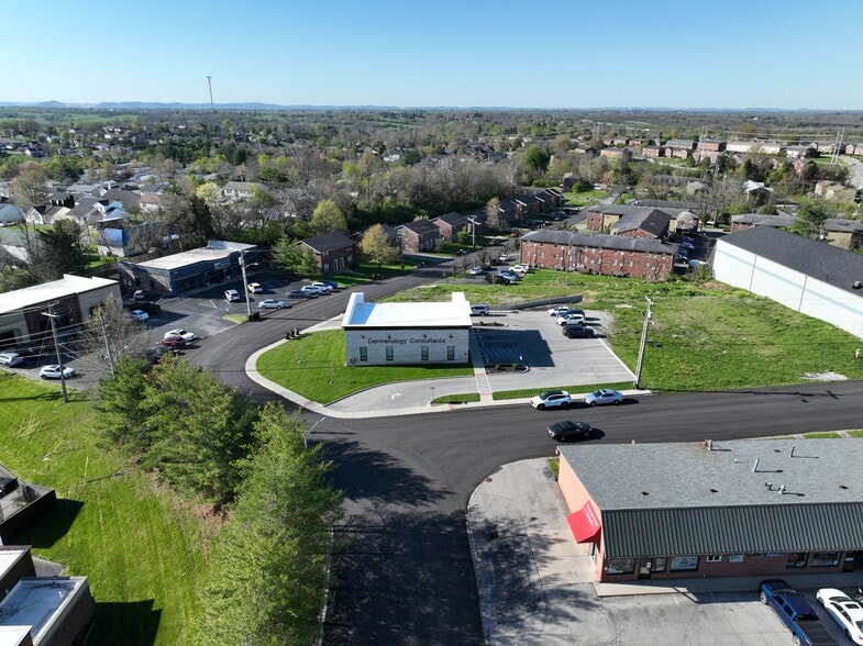 316 Spangler Dr, Richmond, KY for sale - Building Photo - Image 3 of 4