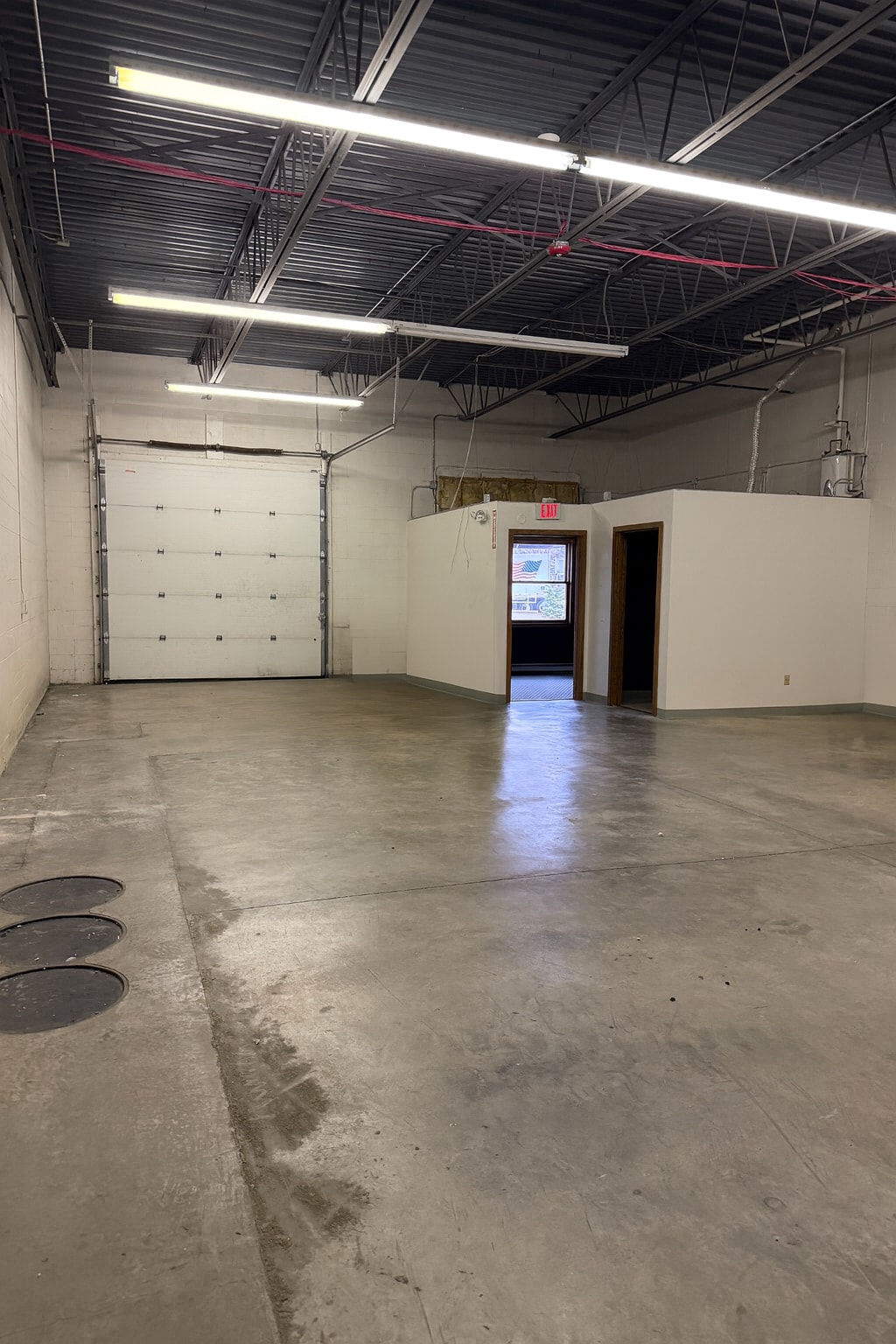 9934 N Alpine Rd, Machesney Park, IL à louer Photo intérieure- Image 1 de 10