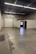 9934 N Alpine Rd, Machesney Park, IL à louer Photo intérieure- Image 1 de 10