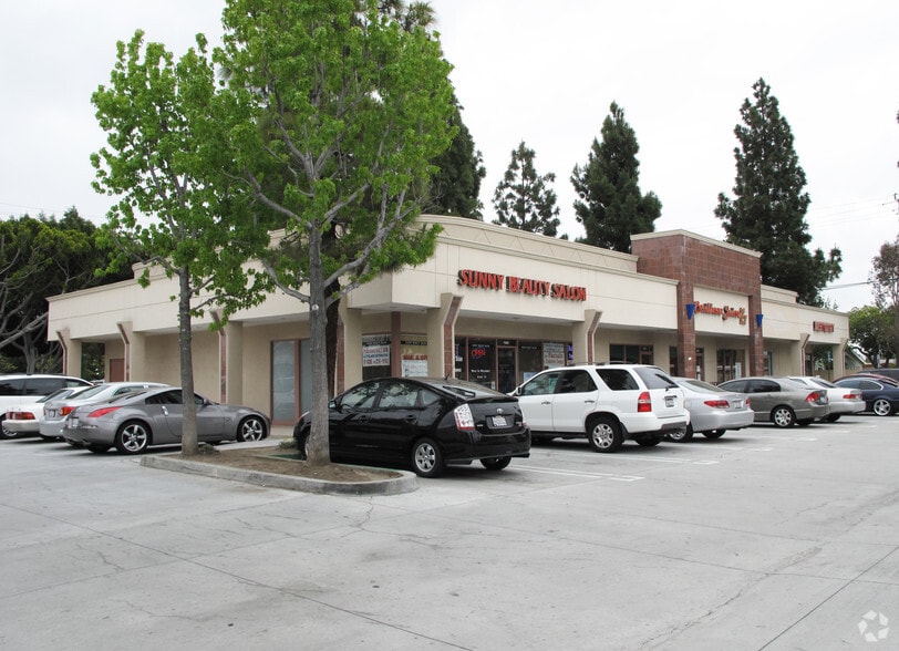11803-11899 Del Amo Blvd, Los Angeles, CA à louer - Photo du bâtiment - Image 3 de 4