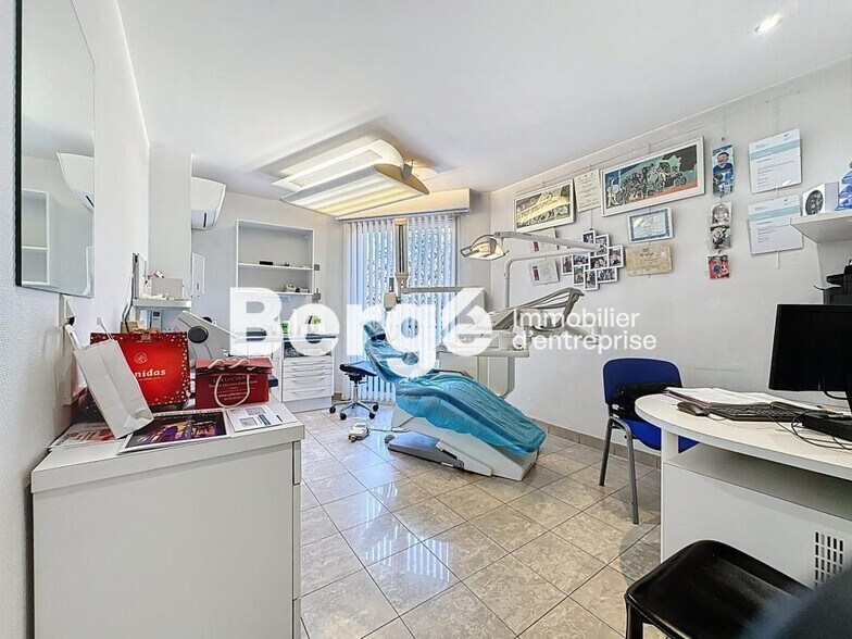 Office in Vallauris for sale - Interior Photo - Image 1 of 5