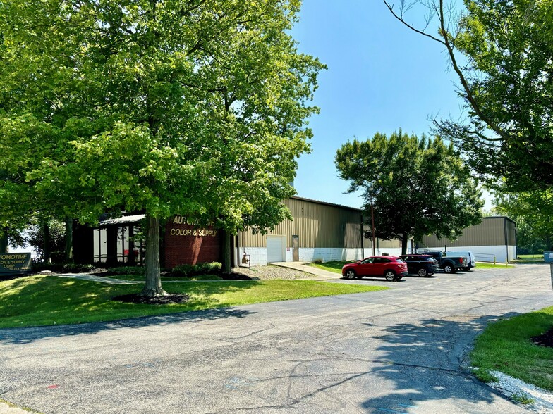 4415 Saguaro Trl, Indianapolis, IN for sale - Building Photo - Image 1 of 4