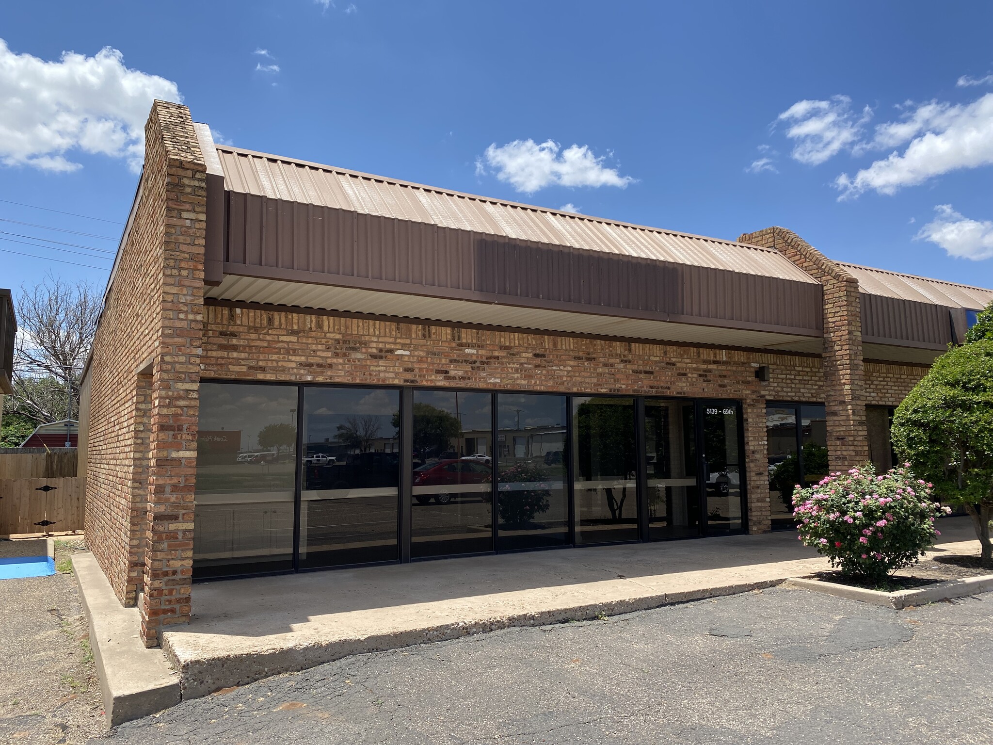 5139-5147 69th St, Lubbock, TX for lease Building Photo- Image 1 of 4