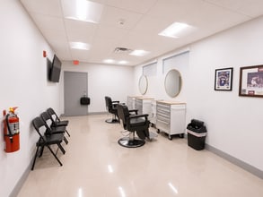8476 SW 40th St, Miami, FL for lease Interior Photo- Image 2 of 2