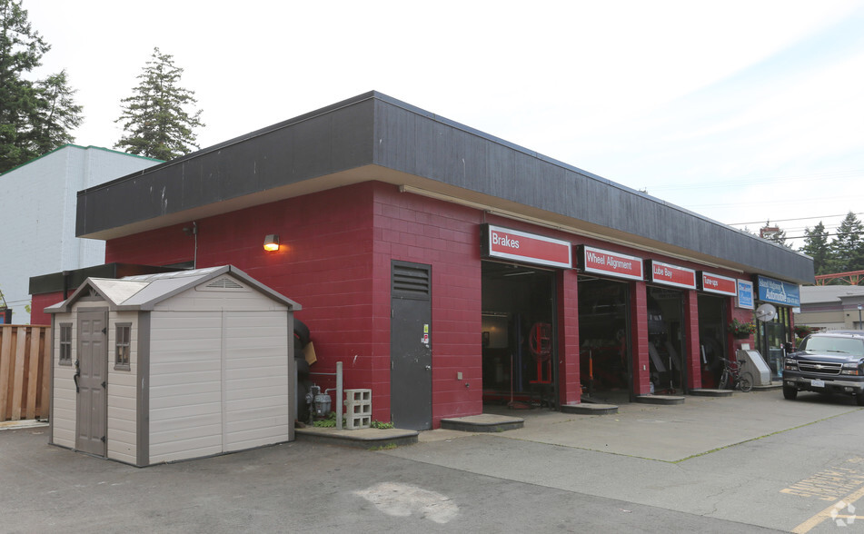 1705 Island Hwy, View Royal, BC for lease - Primary Photo - Image 1 of 3