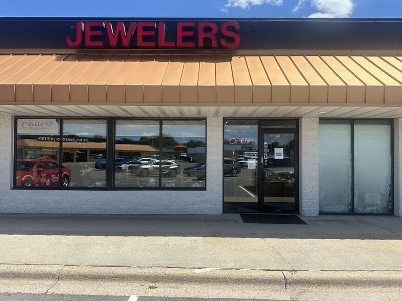 400 NE Central Ave E, Saint Michael, MN for lease - Building Photo - Image 2 of 6