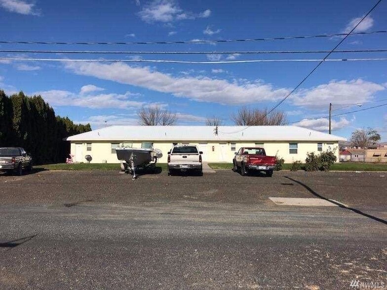 222 G St SE, Quincy, WA à vendre - Photo du bâtiment - Image 2 de 6