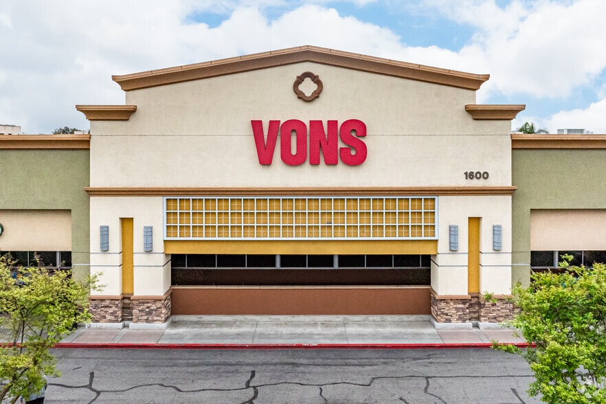 1548 Foothill Blvd, La Verne, CA for lease - Building Photo - Image 2 of 5