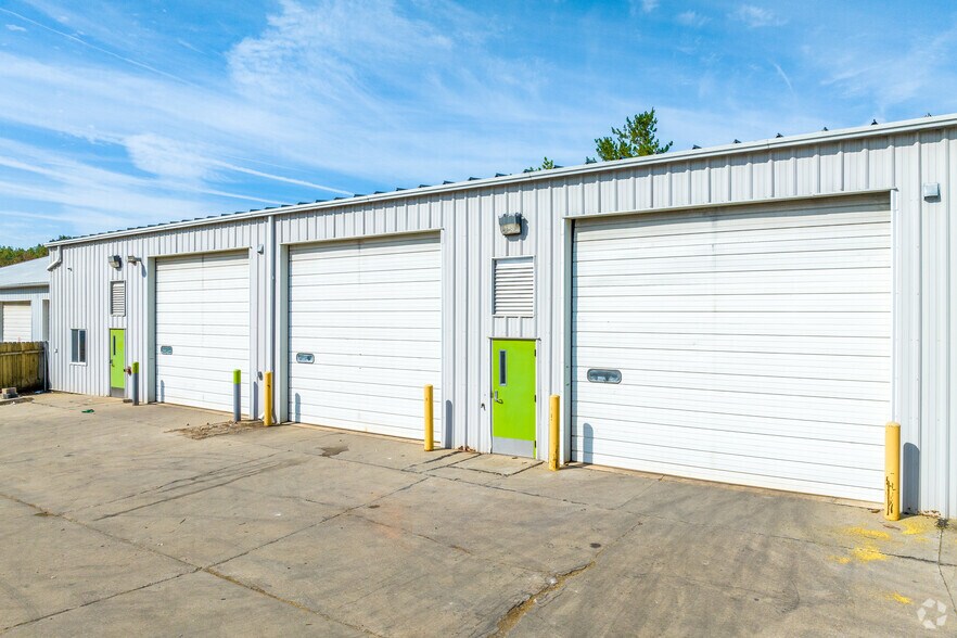 9289 Swanson Blvd, Clive, IA for sale - Building Photo - Image 3 of 21