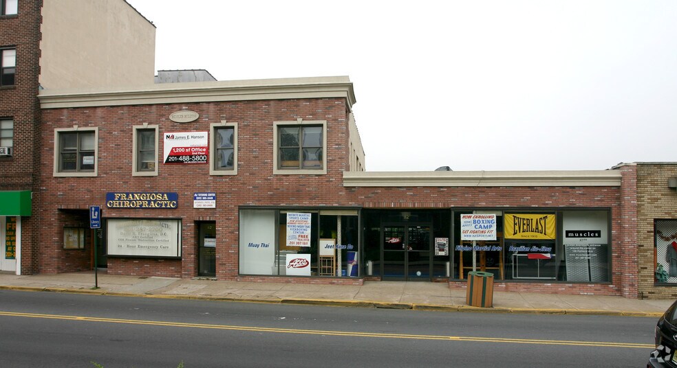 112 S Washington Ave, Bergenfield, NJ for sale - Building Photo - Image 1 of 13