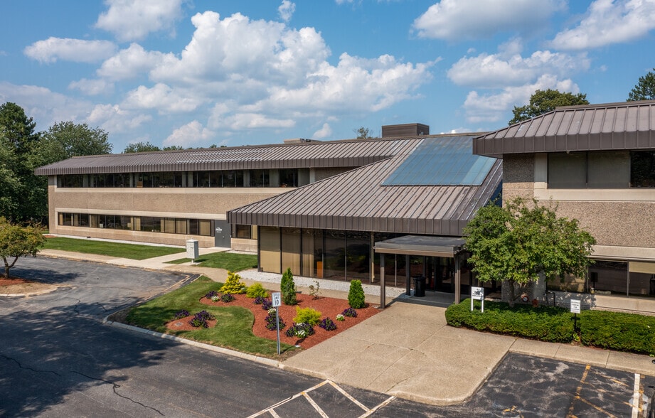 2 Omni Way, Chelmsford, MA for lease - Building Photo - Image 1 of 12