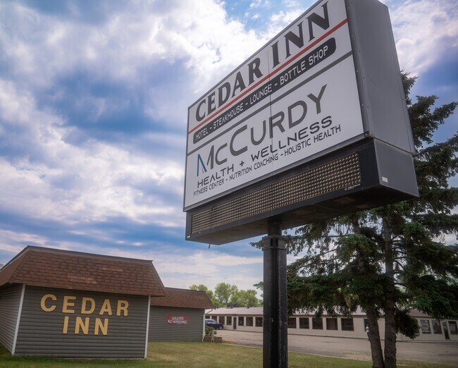 Plus de détails pour 502 S Division Ave, Cavalier, ND - Services hôteliers à vendre