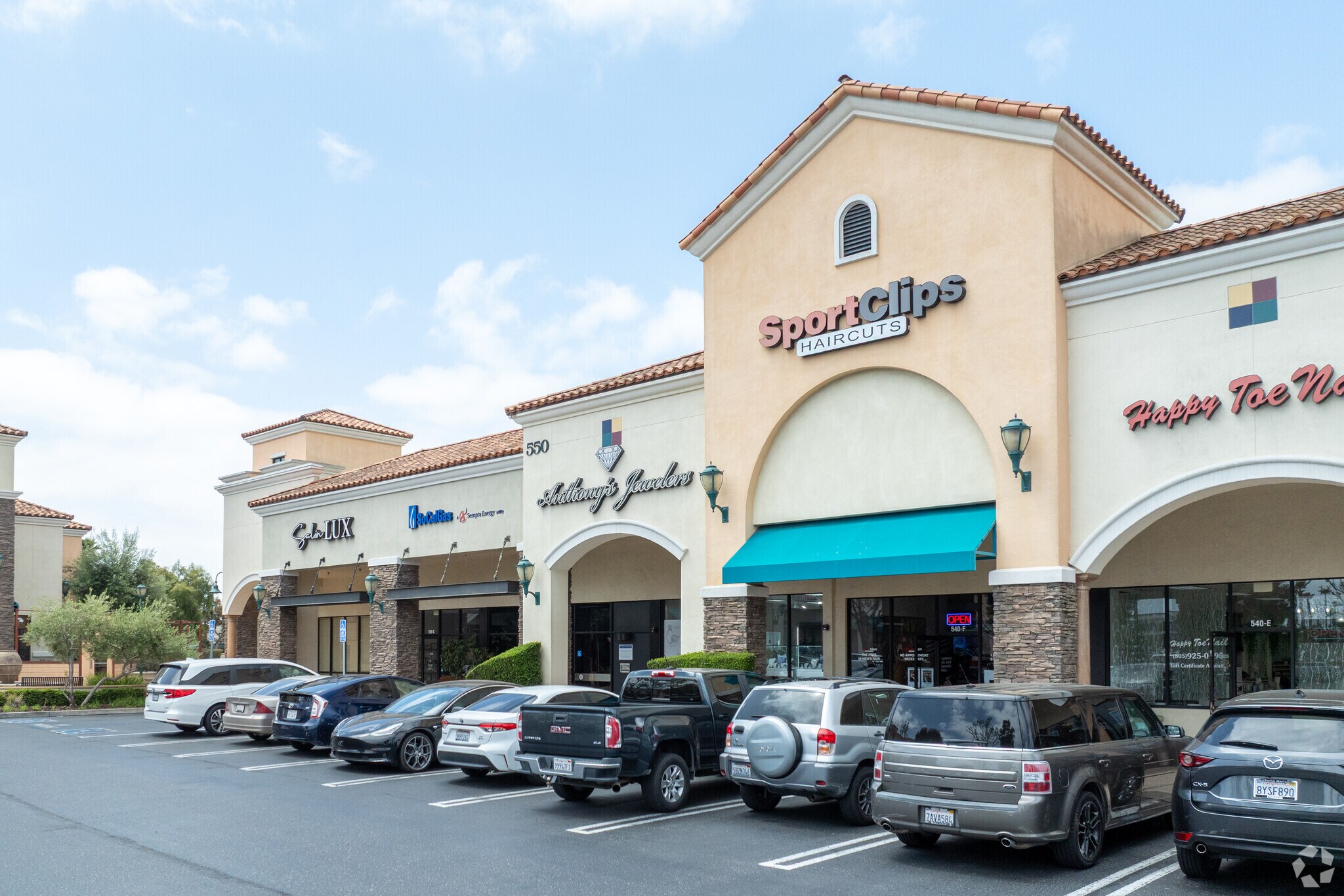 550 E Betteravia Rd, Santa Maria, CA for lease Primary Photo- Image 1 of 23