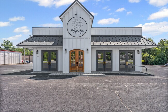 More details for 922 Saraland Blvd S, Saraland, AL - Retail for Sale