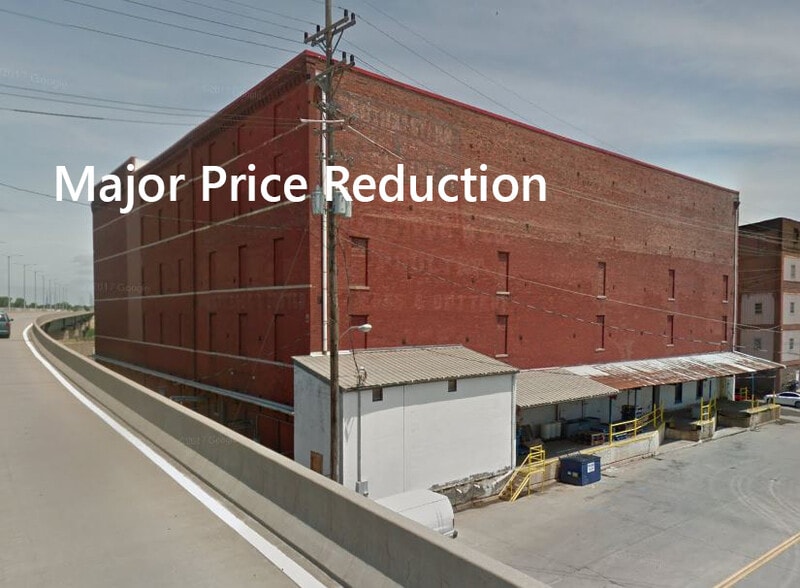 200 N Kansas Ave, Topeka, KS for sale - Building Photo - Image 2 of 3