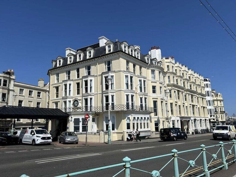 1-3 Kings Rd, Brighton à vendre - Photo du bâtiment - Image 1 de 26