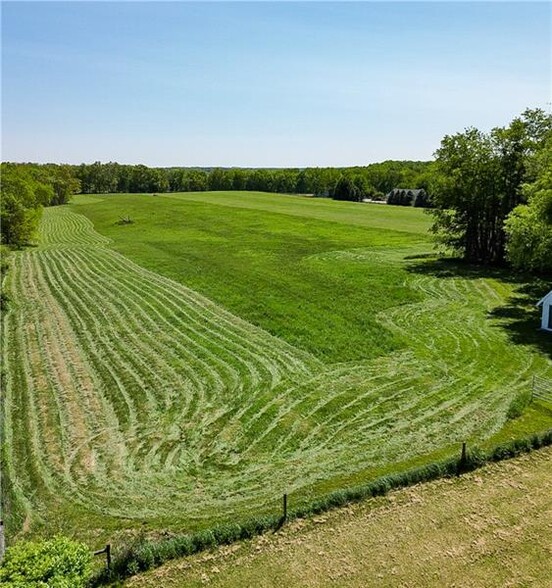 2 Milt Miller Rd, Renfrew, PA à vendre - Photo du bâtiment - Image 1 de 13