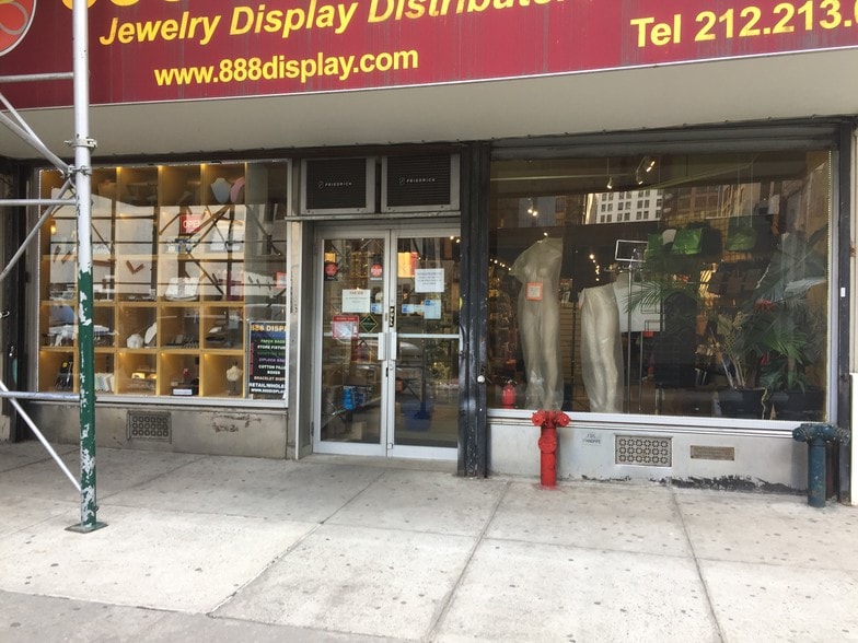 7 W 30th St, New York, NY à louer - Photo du bâtiment - Image 3 de 20