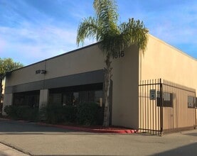 1616 E Francis St, Ontario, CA à louer Photo intérieure- Image 2 de 6