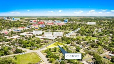 819 Hoskins Broadway St, El Campo, TX - Aerial map view - Image1