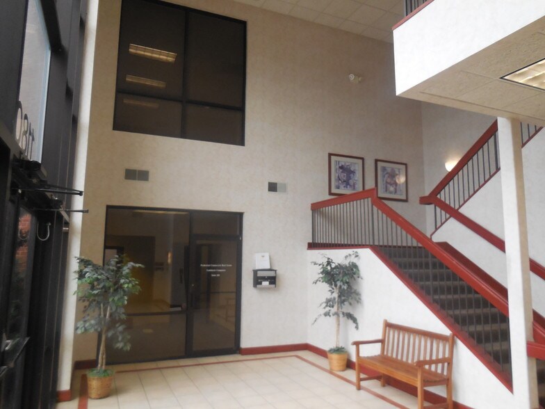 11800 Conrey Rd, Cincinnati, OH à louer - Photo du bâtiment - Image 3 de 3