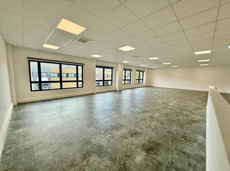 Flex dans Trappes à louer - Photo du bâtiment - Image 3 de 16