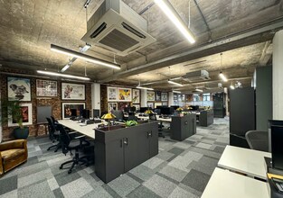 64 Essex Rd, Londres à louer Photo intérieure- Image 1 de 11