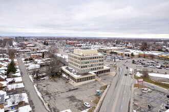 350 Boul Arthur-Sauvé, St-Eustache, QC - AERIAL  map view