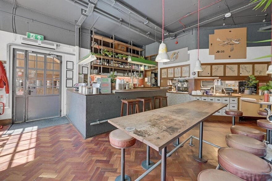 197-211 Richmond Rd, London for lease - Building Photo - Image 3 of 49