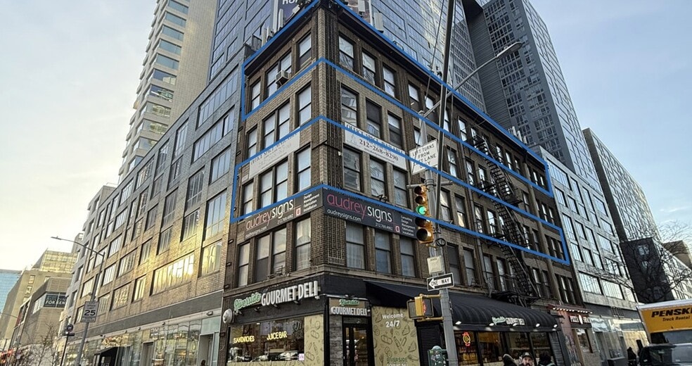 600 W 57th St, New York, NY for lease - Building Photo - Image 2 of 2