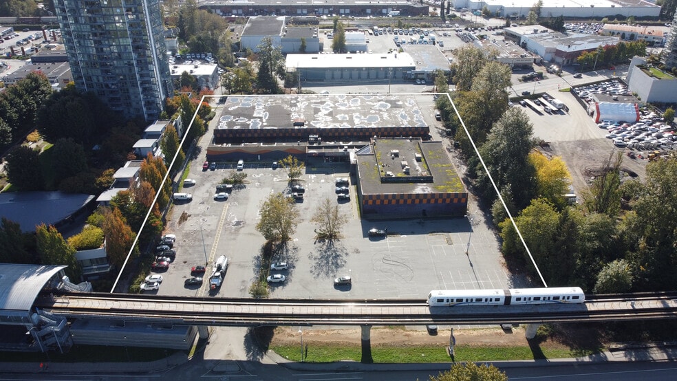 5502 Lougheed Hwy, Burnaby, BC à vendre - Photo du bâtiment - Image 2 de 5