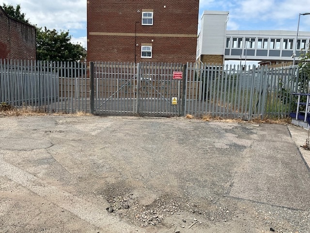 Gordon Rd, Canterbury à louer - Photo du bâtiment - Image 3 de 8