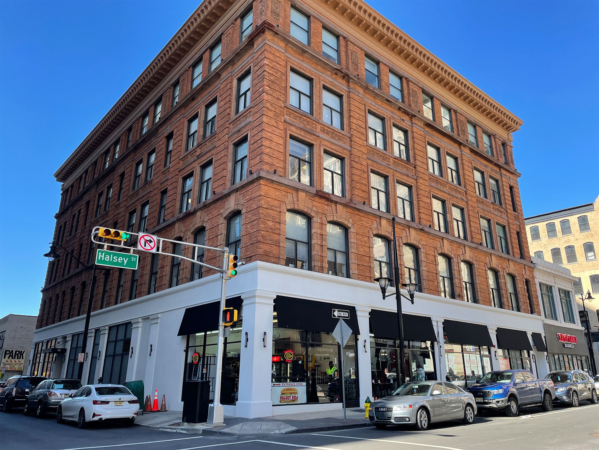 45 Academy St, Newark, NJ à louer Photo du bâtiment- Image 1 de 4