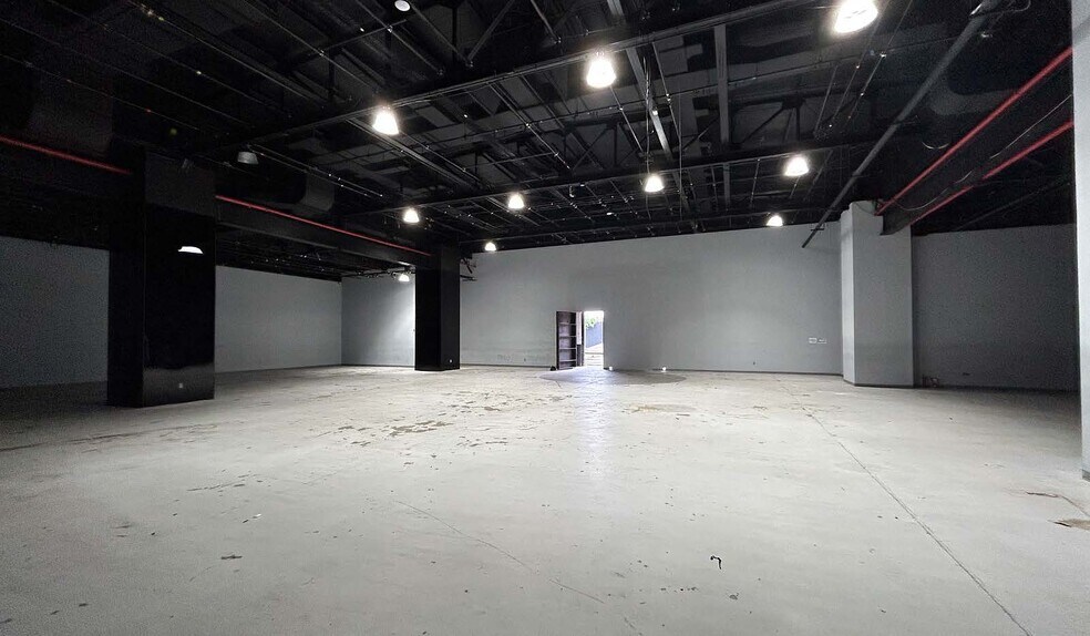 25 Franklin St, Brooklyn, NY à louer - Photo intérieure - Image 2 de 40