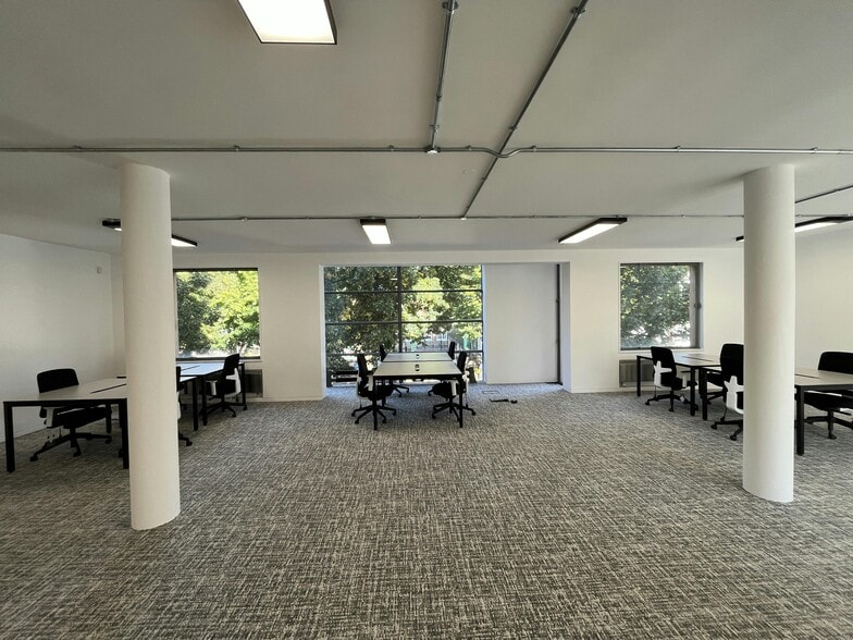 87 Lancaster Rd, Londres à louer - Photo du bâtiment - Image 3 de 9