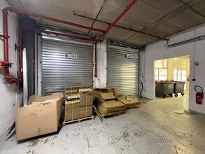 Industrial in Villejust for lease Interior Photo- Image 1 of 7