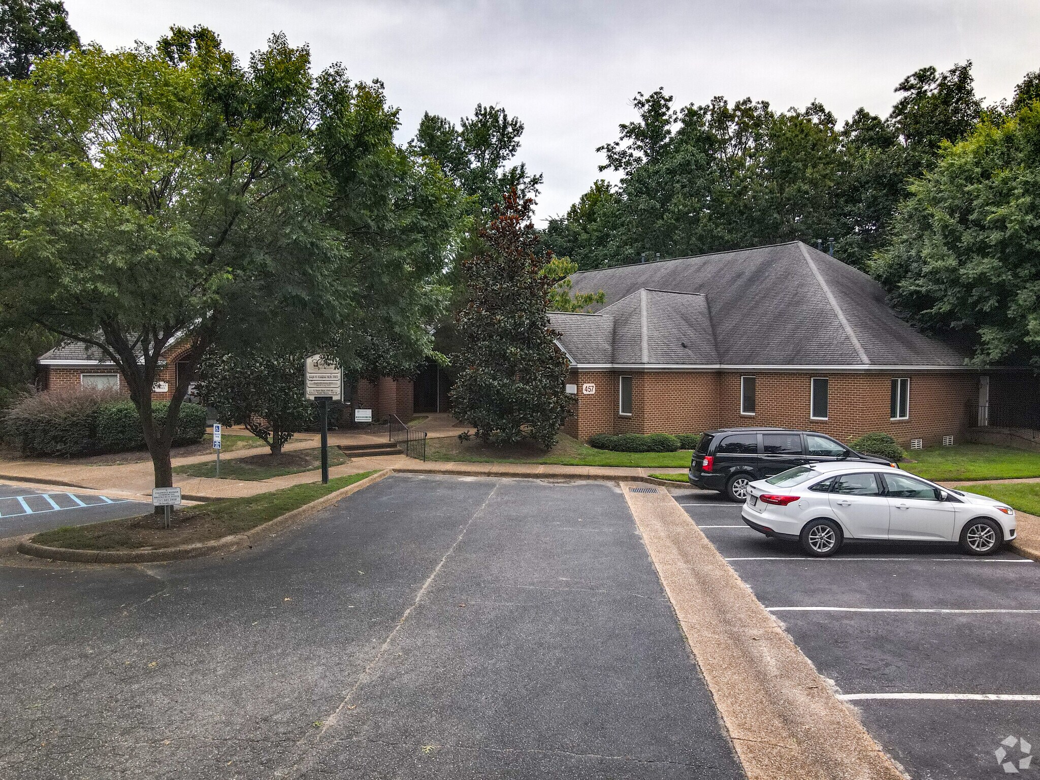 457 McLaws Cir, Williamsburg, VA à louer Photo principale- Image 1 de 61