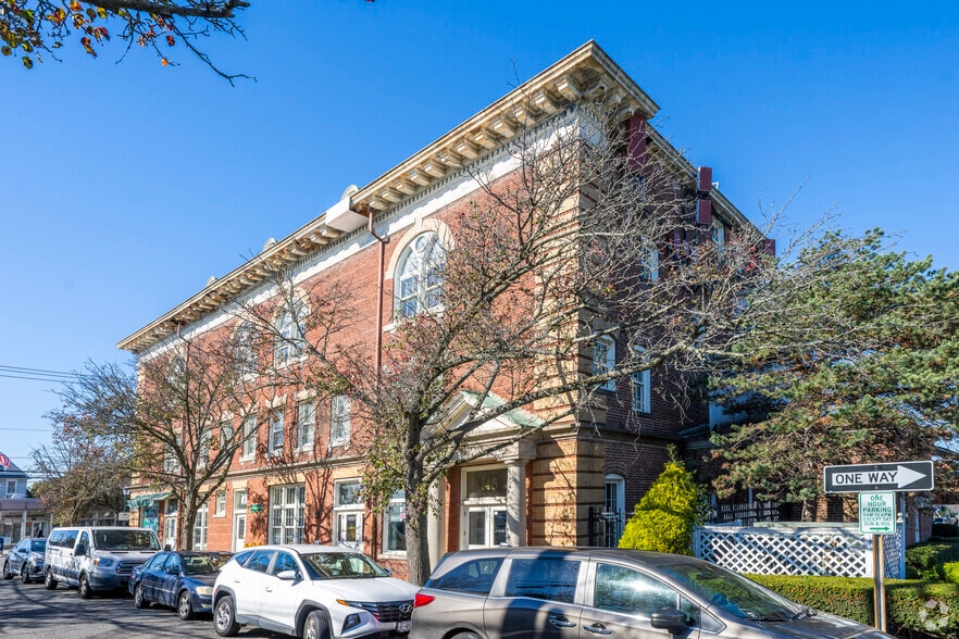 148 Doughty Blvd, Inwood, NY à louer - Photo du bâtiment - Image 2 de 4