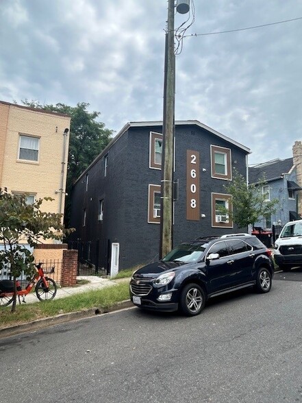 2608 Bowen Rd SE, Washington, DC à vendre - Photo du bâtiment - Image 2 de 3