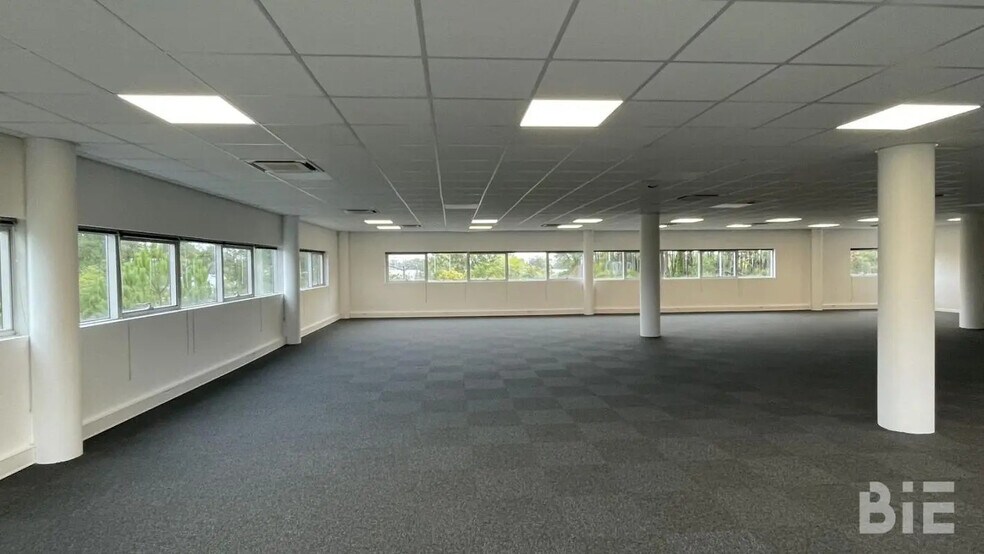 Bureau dans Bruges à louer - Photo du bâtiment - Image 2 de 4