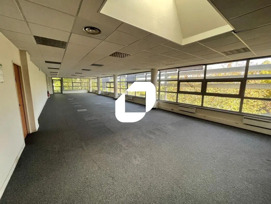 20 Boulevard De L'Europe, Combs-la-Ville for lease Interior Photo- Image 1 of 6