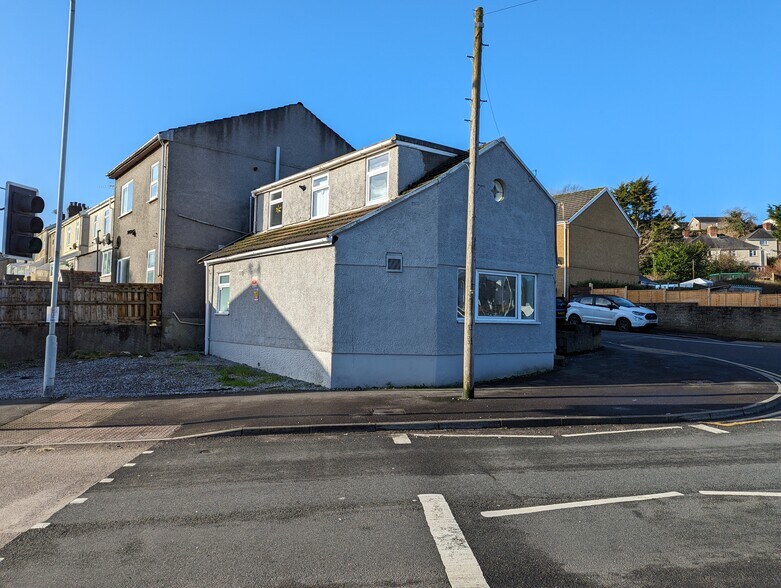 69 Chemical Rd, Swansea à vendre - Photo principale - Image 1 de 6
