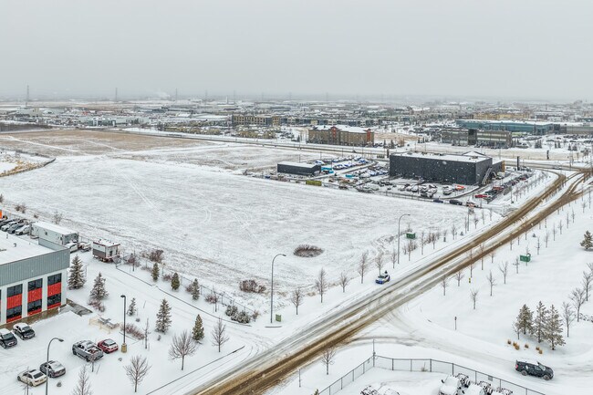 Plus de détails pour 8050 Buckingham Dr, Sherwood Park, AB - Industriel à louer