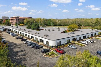 Plus de détails pour 17W775 Butterfield Road (Midwest Office Center), Oakbrook Terrace, IL - Bureau à louer
