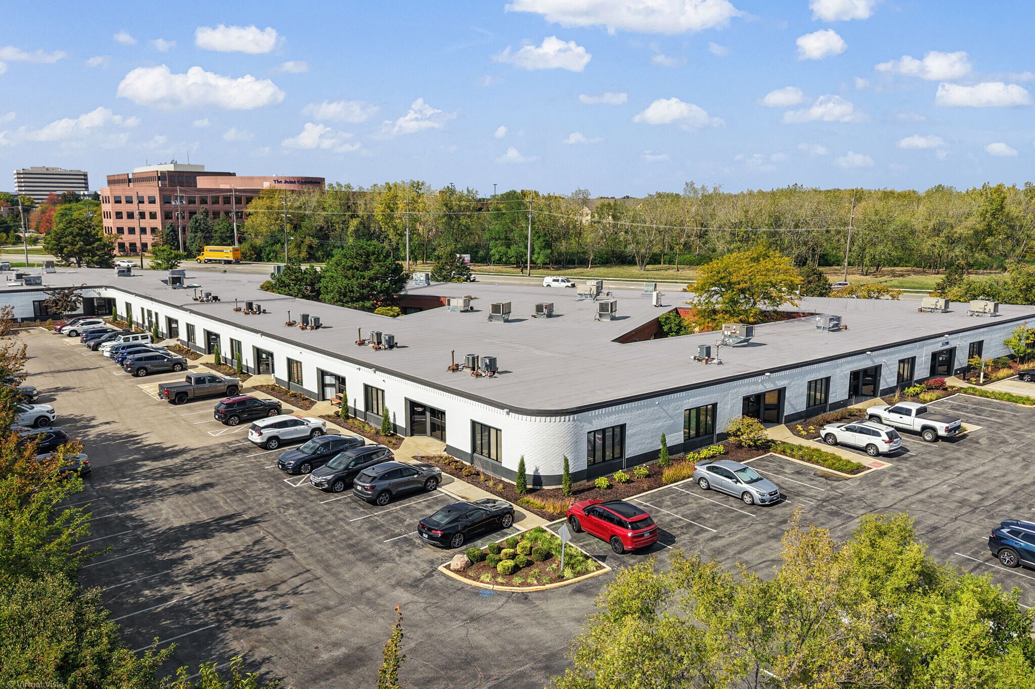 17W775 Butterfield Rd, Oakbrook Terrace, IL à louer Photo du bâtiment- Image 1 de 9