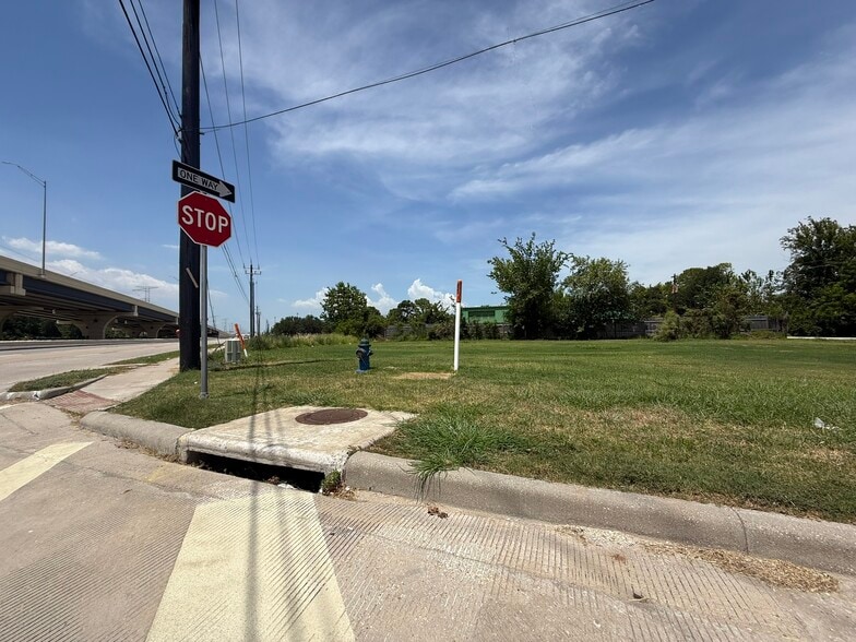 1400 Bayport Blvd, Seabrook, TX à vendre - Photo principale - Image 1 de 26