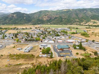 Plus de détails pour 125 Opresik Ln, Myrtle Creek, OR - Commerce de détail à vendre